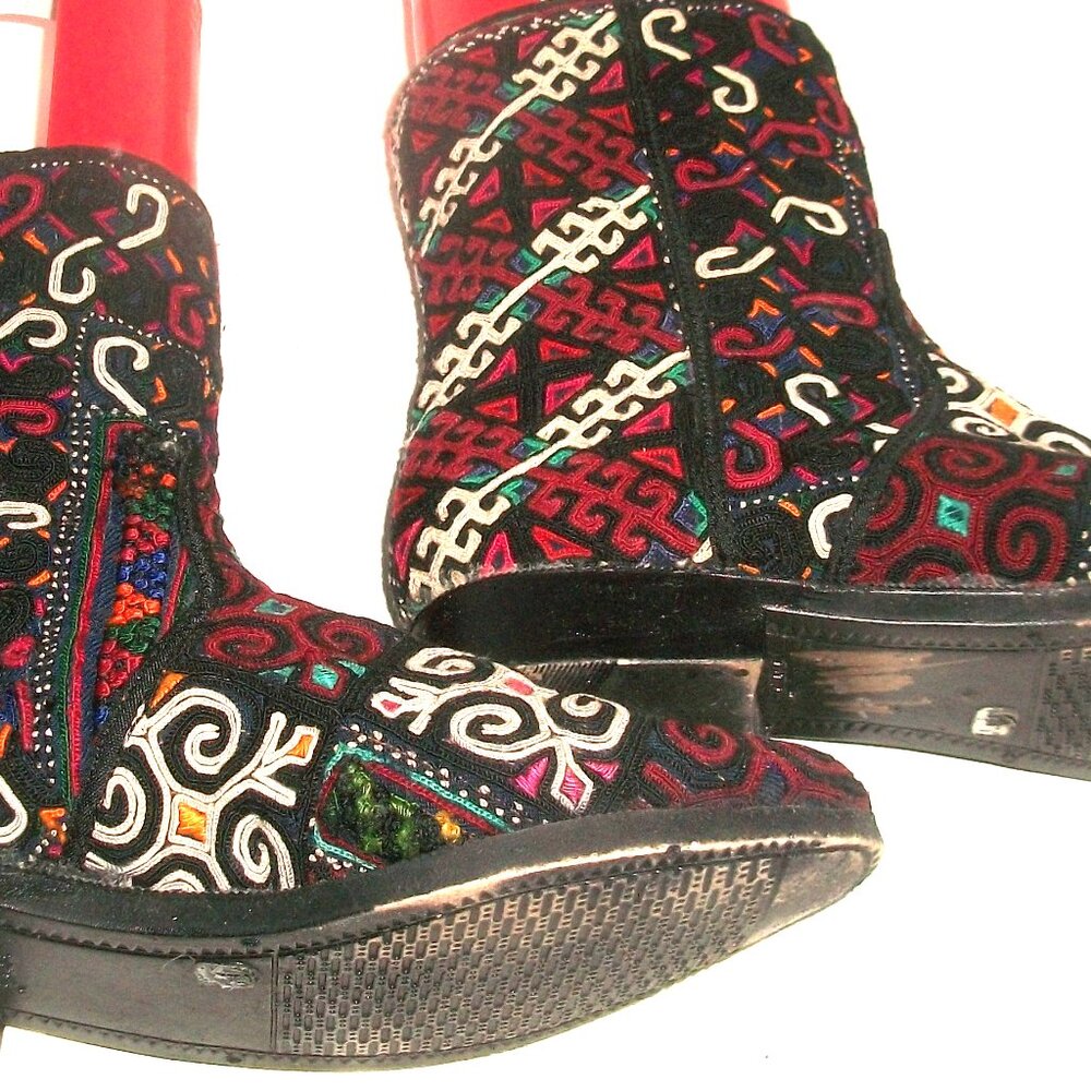 Unbranded Artisan-Made Central Asian Suzani Embroidered Side Zip Flat Boots 10M - Picture 10 of 12